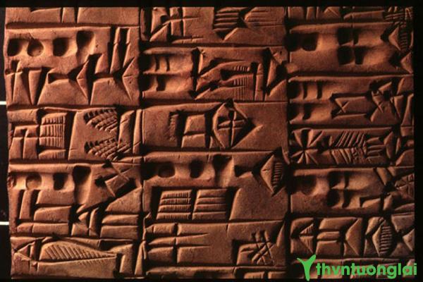Mẫu vật bảng chữ Cuneiform (chữ hình nêm) của người Sumer